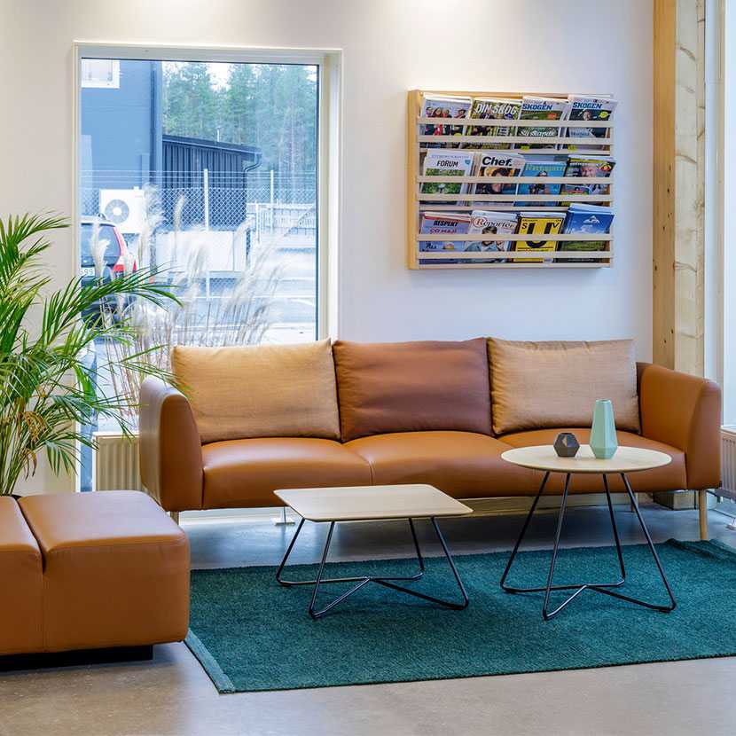 Martela's Nooa sofa and Scoop tables at ALFA's head office in Jönköping, Sweden