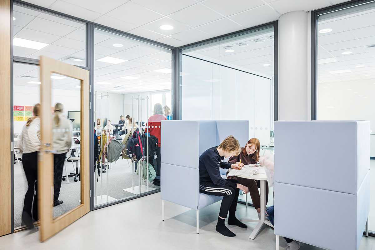 Classroom and quiet work space in the hallway