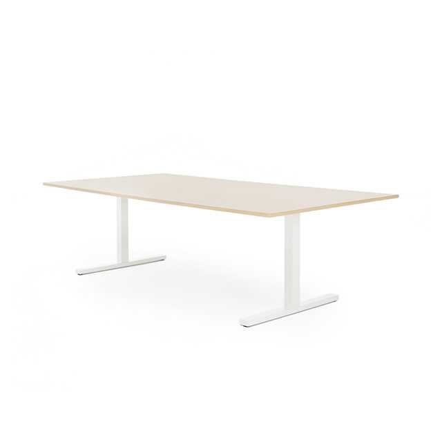 Frankie desk by Martela